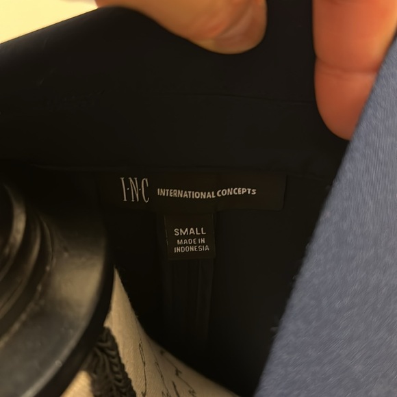 EUC INC ruched sleeve blazer with shoulder pads - Picture 4 of 5